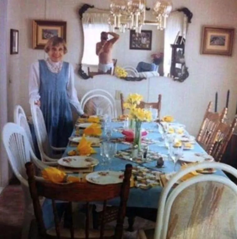 Nikome ne dalo da u životu žene bude samo ogledalo: Čuda vidi&scaron;, a samo ih u ti&scaron;ini i bez dodira živi&scaron;