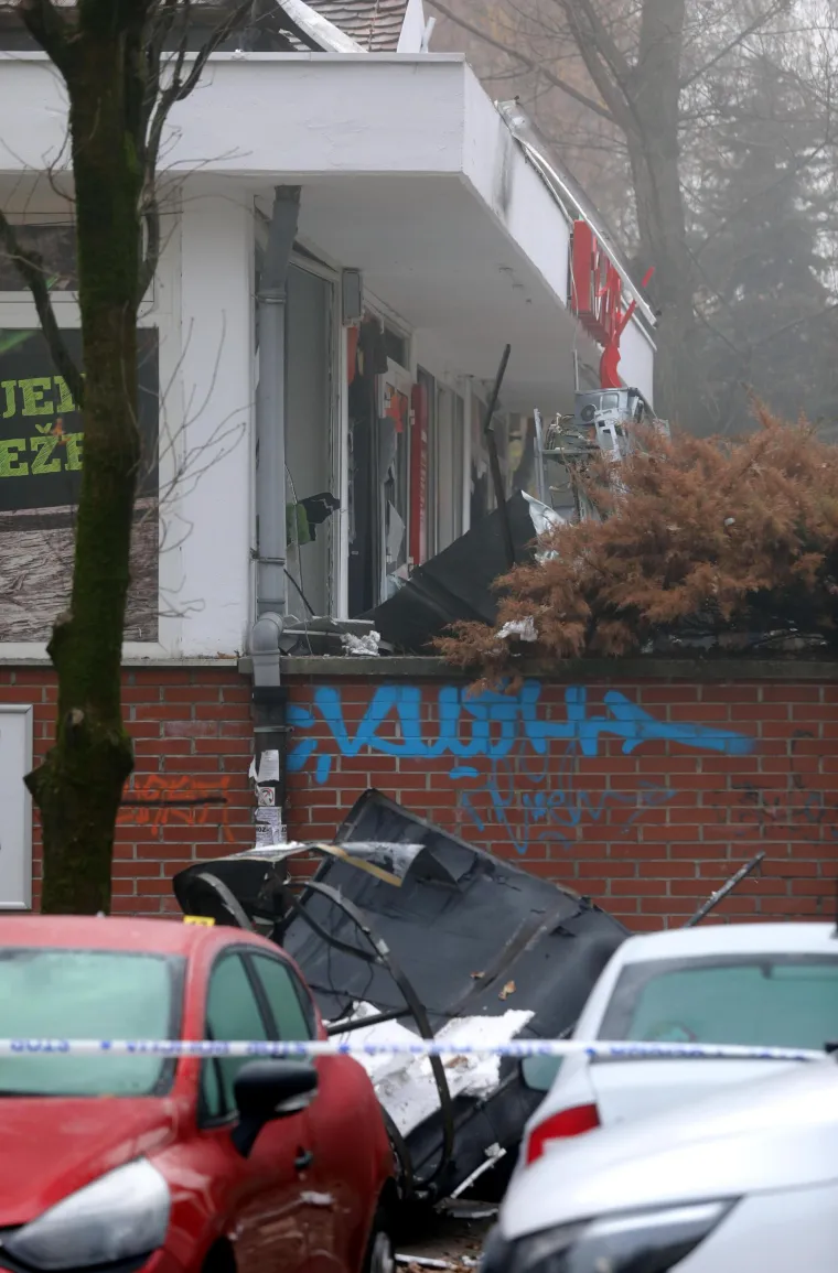 Snažna eksplozija probudila Zagrepčane: Raznesen bankomat na Ravnicama