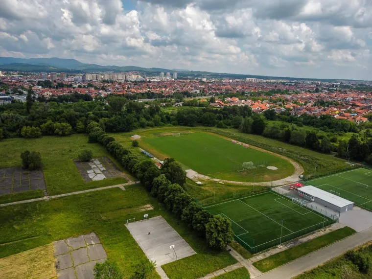 Ovako izgleda 'hrvatski Harvard'! Svečano ga otvorili Mesić i Sanader, trebao je biti meka za studente, a sada propada