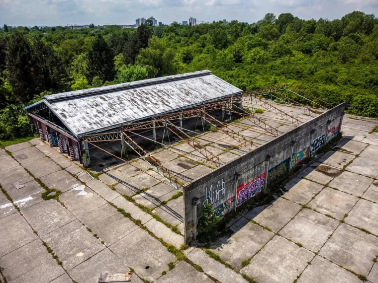 Ovako izgleda 'hrvatski Harvard'! Svečano ga otvorili Mesić i Sanader, trebao je biti meka za studente, a sada propada