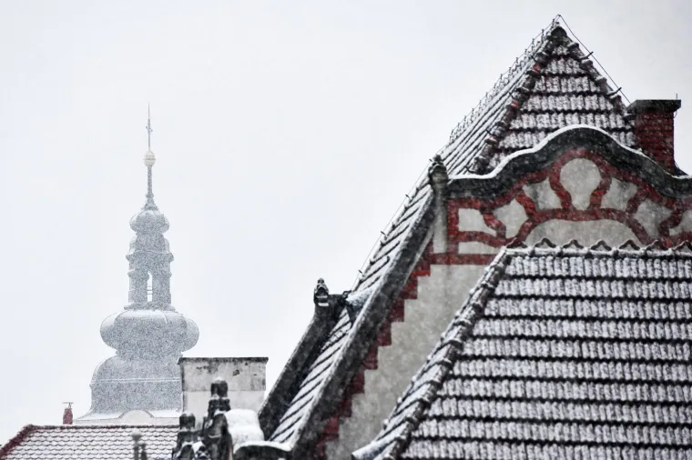 Dugo i&scaron;čekivani snijeg zabijelio je dijelove Hrvatske