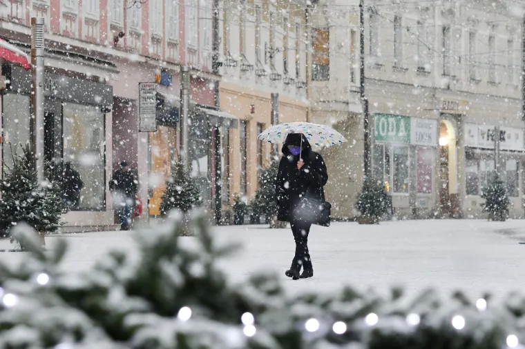 Dugo i&scaron;čekivani snijeg zabijelio je dijelove Hrvatske