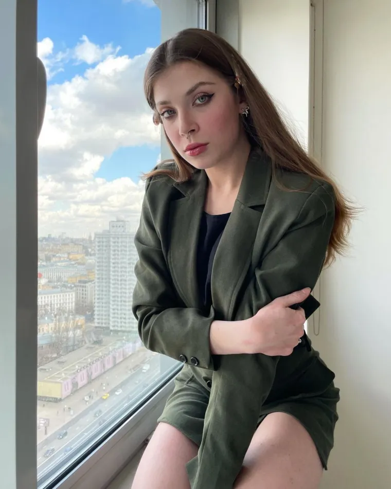 Napaljena Miha uputila otvorenu nemoralnu ponudu: 'Postani kralj i radi mi cijelu noć &scaron;to mi drugi čine u pornićima'