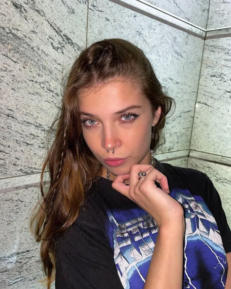 Napaljena Miha uputila otvorenu nemoralnu ponudu: 'Postani kralj i radi mi cijelu noć &scaron;to mi drugi čine u pornićima'