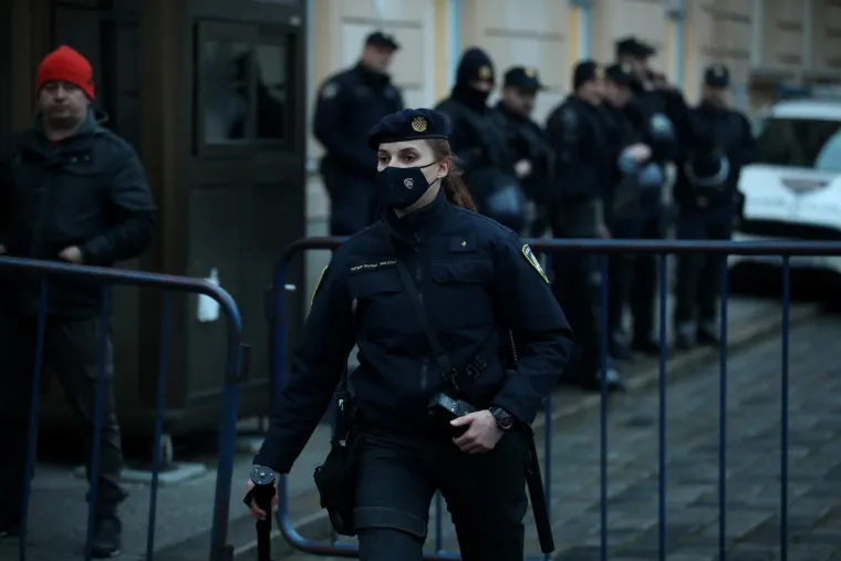 Prosvjednici protiv COVID potvrda u 'Bedemu ljubavi', vikali su: 'Bero&scaron;a na robiju' i 'Alemka vje&scaron;tice'