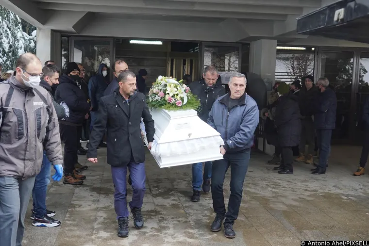 Beograd se jučer oprostio od Kike Đukić: Rijetko tko je zadržao suze na posljednjem ispraćaju popularne influencerice