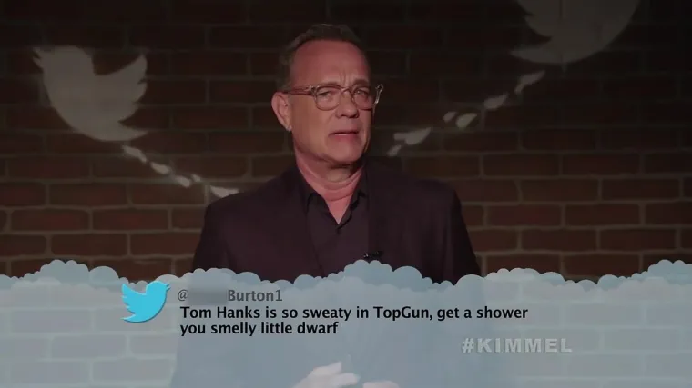 &quot;Tom Hansk je toliko znojan u Top Gunu... Operi se, ti maleni smrdljivi patuljče.&quot; Hanks je, vidimo, poluzbunjen ovom pomalo glupavom forom.