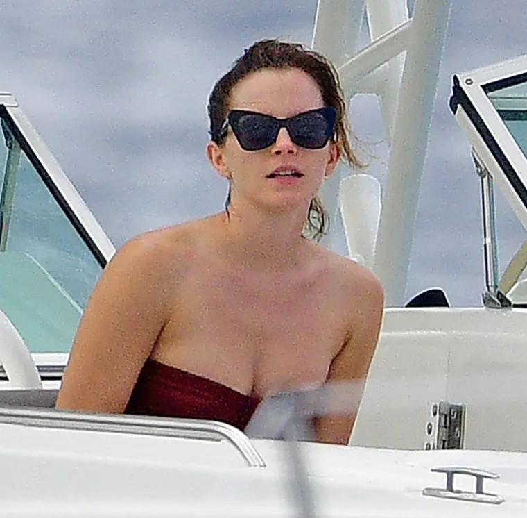 Hermione se skinula! Emmu Watson svijet još nije vidio u golišavom izdanju. Nasreću, za sve postoji prvi put