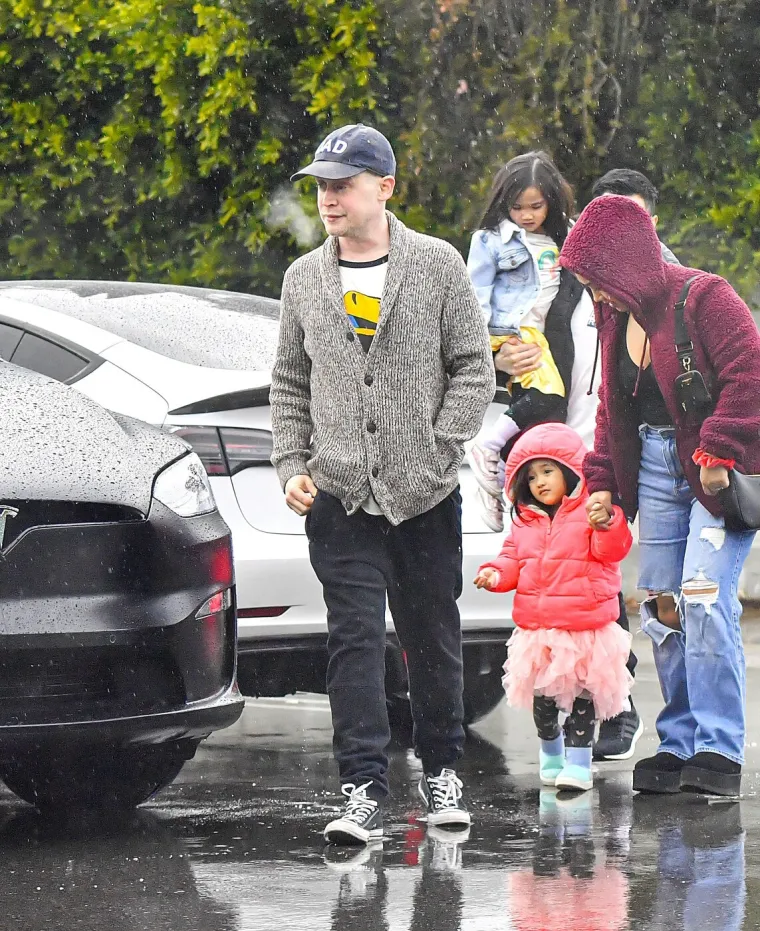 Od slatkiša da ispijenog beskućnika - sve je krenulo kad mu je Mila Kunis slomila srce