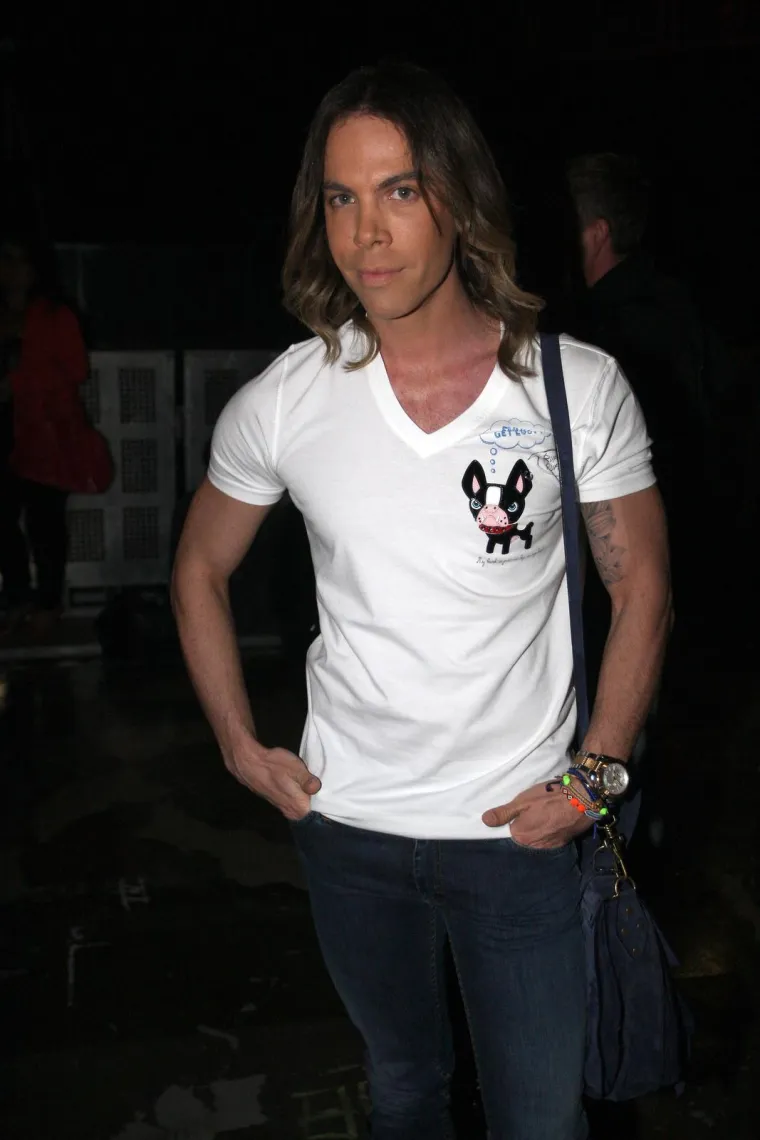 Godine 2013. u zanimljivoj bijeloj majici pojavio se na Severininom koncertu u sklopu turneje "Dobrodo&scaron;ao u klub". Zanimljivo, pro&scaron;le su godine i Severina i Marko bili navedeni kao korisnici potpore za očuvanje radnih mjesta za ožujak, koji pokazuje da je potporu od 3250 kuna po zaposlenom dobilo 83.955 poslodavaca. Grubnić ima obrt za promidžbe i usluge koji je nazvao po sebi - Marko Grubnić. Na listi se nalazi i Severinin Dobrodo&scaron;ao u klub d.o.o. s dobivenih 3250 kuna, a druga tvrtka registrirana na Severinino ime DUK Production d.o.o. nije na popisu korisnika mjera HZZ-a.