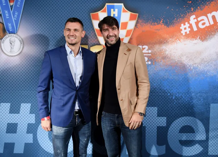 Ćiro Blažević glavna zvijezda premijere filma o sebi. Pogledajte koje su ga sve istinske legende do&scaron;le pozdraviti