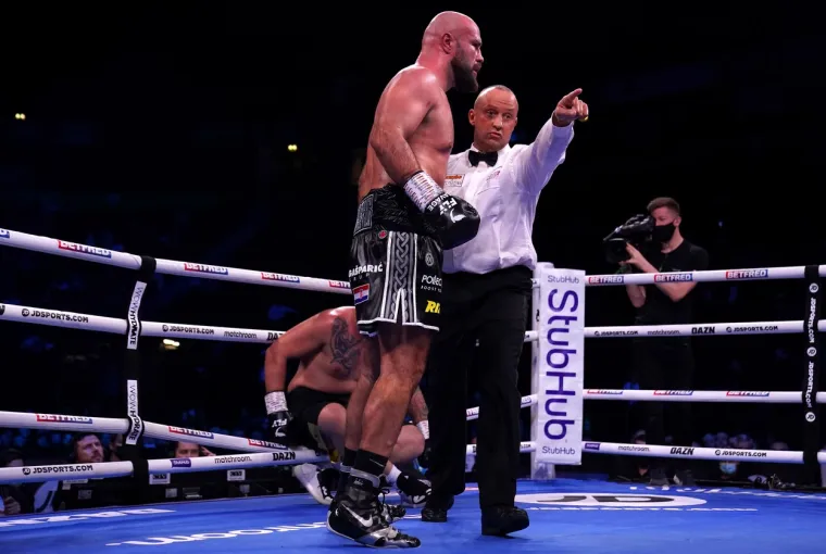 Makljaža u Manchesteru: Ovako je izgledala najteža Babićeva borba u karijeri; Bio je na rubu