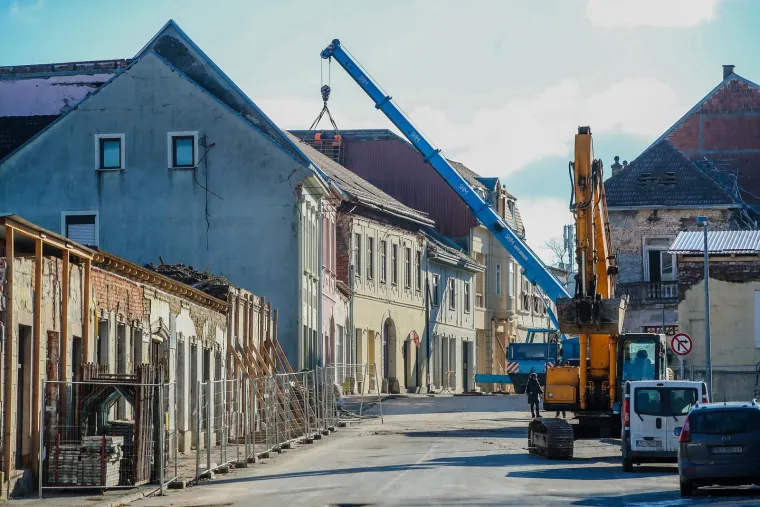 Bliži se godi&scaron;njica razornog potresa, a ovako danas izgleda Petrinja... Da srce pukne od tuge