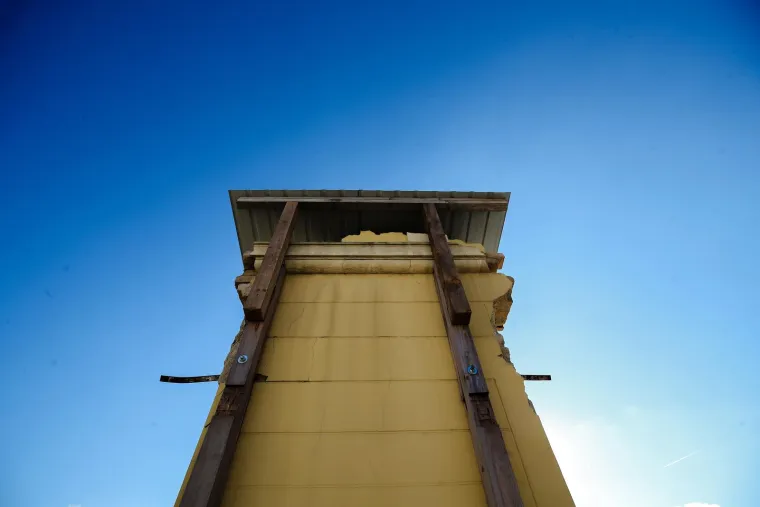 Razoren i izmučen grad: Pogledajte kako Petrinja izgleda gotovo godinu dana nakon potresa