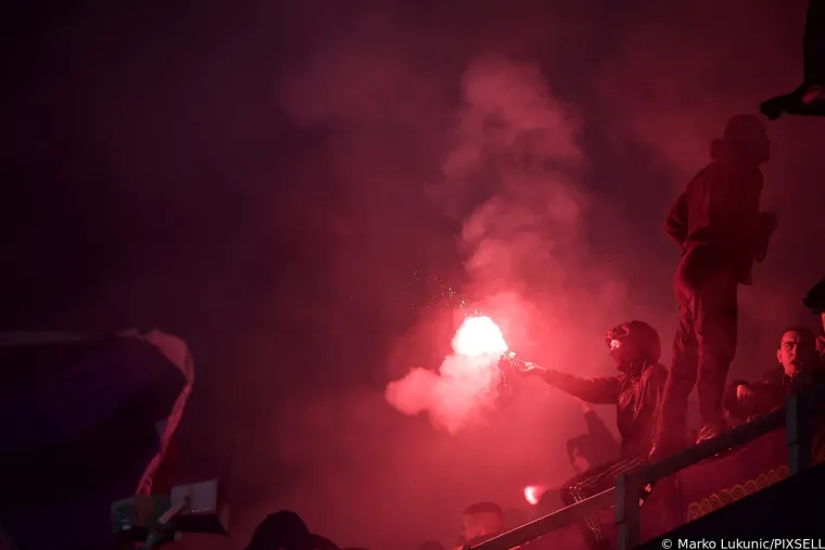 Modrima par dana prije Božića stigla rigorozna kazna, ove godine pokloni će biti dosta skromniji