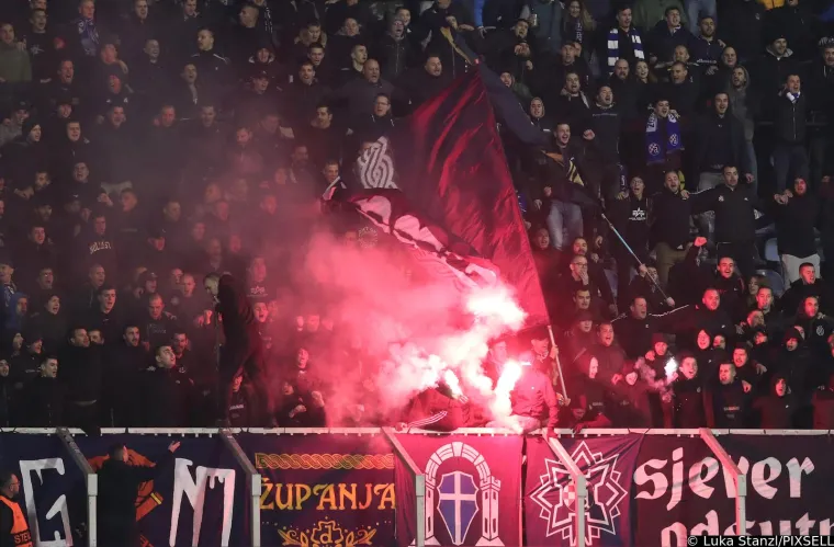 Modrima par dana prije Božića stigla rigorozna kazna, ove godine pokloni će biti dosta skromniji