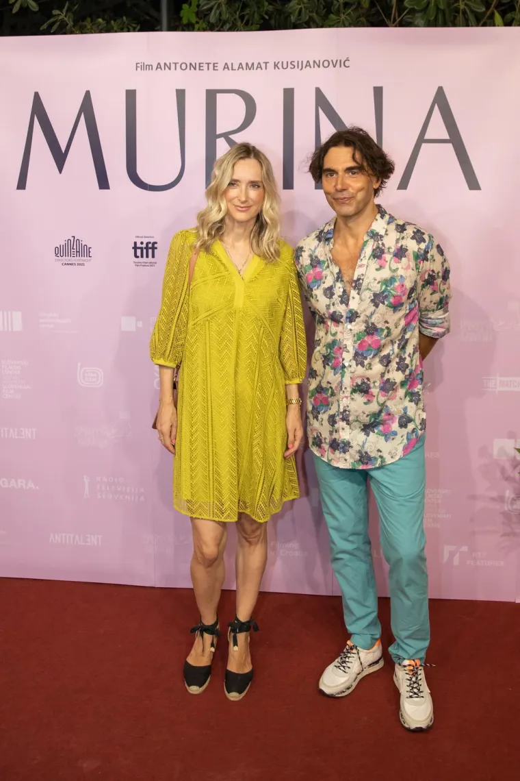 Mara Bratoš i Nikša Kušelj na prikazivanju filma &quot;Murina&quot;, nagrađenog u Cannesu Zlatnom kamerom, u ljetnom kinu Slavica.