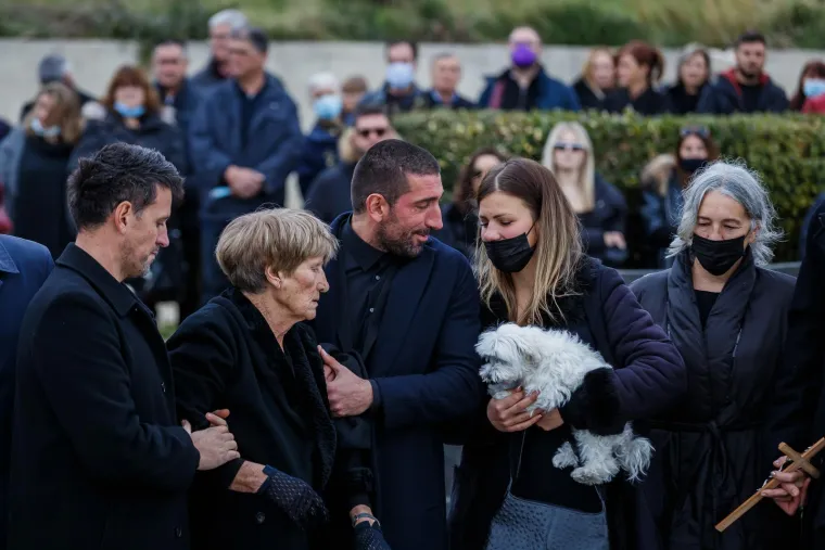 Dino Rađa, Stojko Vranković i ostali ispratili velikog Gorana Sobina na konačni počinak