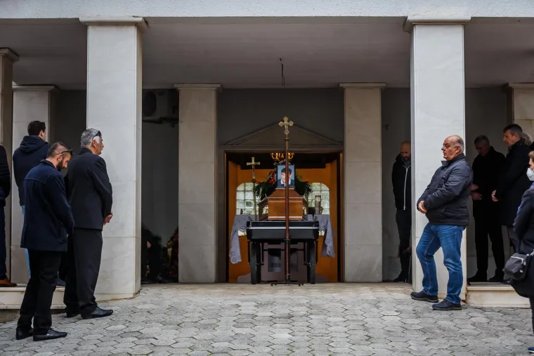 Dino Rađa, Stojko Vranković i ostali ispratili velikog Gorana Sobina na konačni počinak