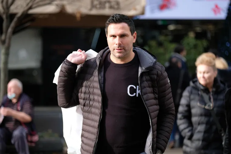 Živahan Badnjak u centru Zagreba: Prijepodne su mnogi iskoristili za &scaron;picu, među njima i brojna poznata lica