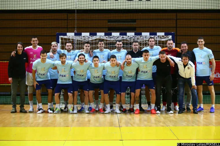 &Scaron;imić izbacio Livaju, na turniru Četiri kafića zaigrale brojne legende, pogledajte tko se sve pojavio na Gripama