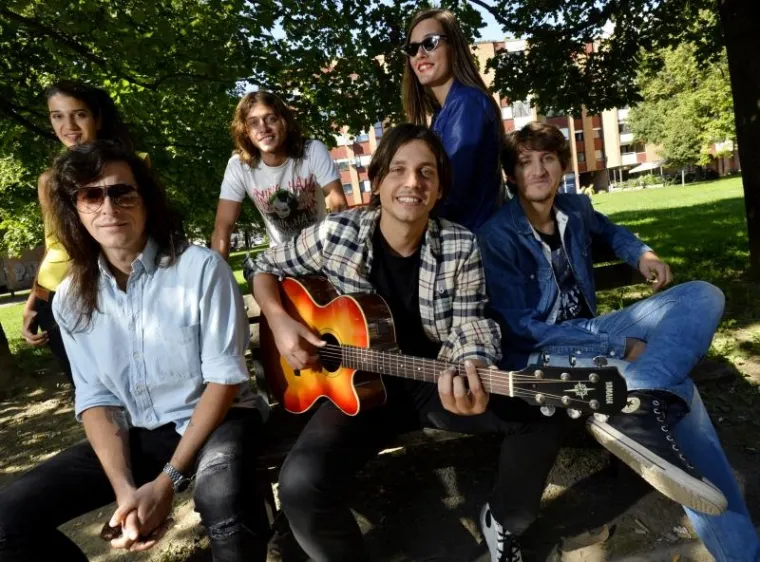 3. DUBROVNIK: Na Stradunu će zasvirati Silente i Vatra