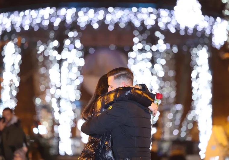 Prevalio je 800 kilometara kako bi ljubav svog života zaprosio na Adventu u Zagrebu: 'Bolji ugođaj nisam mogao ni zamisliti'