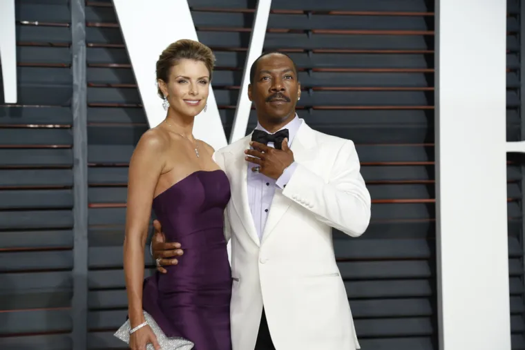 11. Paige Butcher i Eddie Murphy
Glumica Paige Butcher ima 42 godine i zaručena je za 60-godišnjeg glumca Eddieja Murphyja, 18 godina razlike im ni najmanje ne smeta.