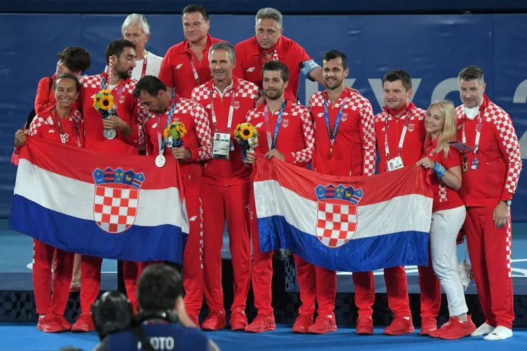 Najbolji svjetski teniski par imao je godinu za pamćenje. Osvojili su zlatnu medalju na Olimpijskim igrama, gdje su pobijedili u finalu Ivana Dodiga i Marina Čilića. Osvojili su Wimbledon i još sedam ATP titula. Bili su ključan dio Davis Cup reprezentacije Hrvatske koja je otišla do finala Davis Cupa.