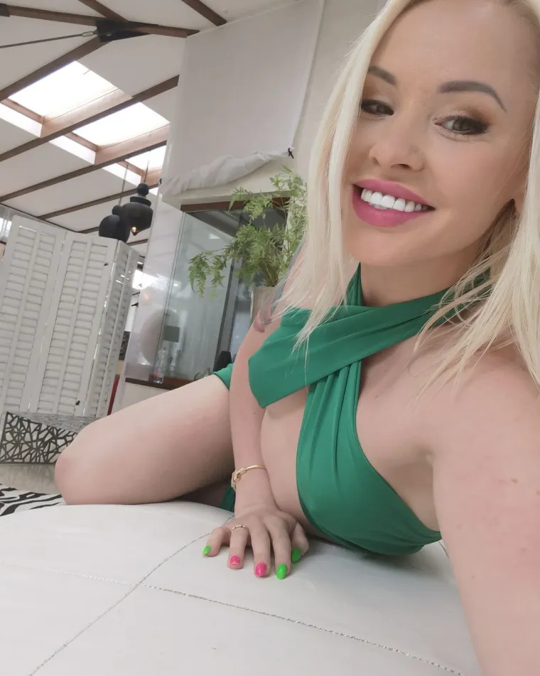 Nisu je htjeli čak ni u &scaron;ou u kojem očajni traže srodne du&scaron;e, ali izgleda da se i njezino kolo sreće nabolje okreće