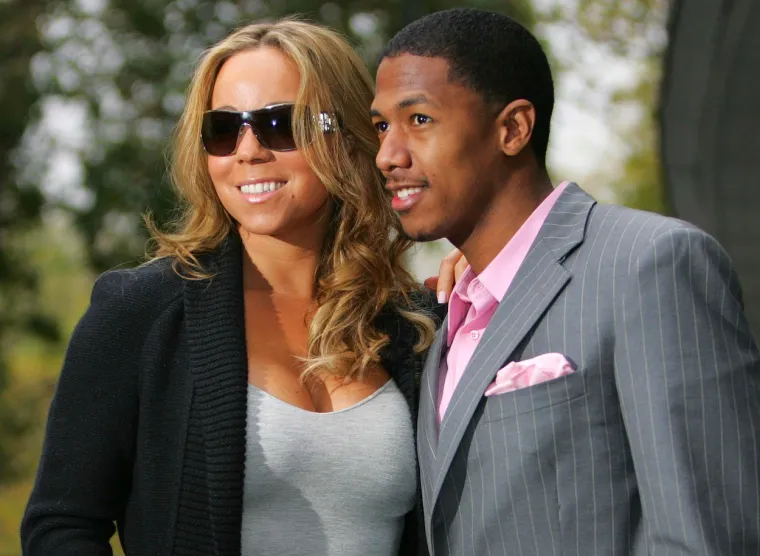 Mariah Carey i Nick Cannon prvi put su se upoznali na dodjeli &quot;Teen Choice Awards&quot; 2005. kada je Cannon pjevačici dodijelio nagradu. Cannon je otkrio da mu je Carey draga prije nego što su uopće počeli izlaziti. U to vrijeme nije mogao zadržati ono što je osjećao za sebe, a u svojim je intervjuima o njoj govorio samo dobre stvari. Kada je Carey čula jedan od Cannonovih intervjua, prišla mu je i on joj je rekao: “Istini su! Samo mi daj priliku da ih ostvarim!” Nitko nije vjerovao da bi Cannon mogao biti &quot;onaj&quot; za Carey, ali on je dokazao da nisu u pravu, a 3 godine nakon što su se upoznali, par se oženio. Iako su se rastali 6 godina kasnije, Carey i Nick ostaju prijateljski nastrojeni i nastavljaju odgajati svoje blizance, Maroccan i Monroe.