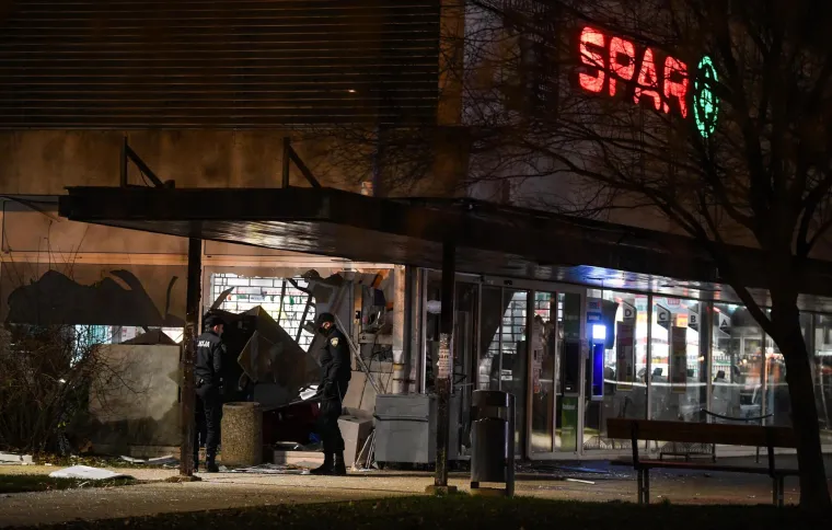 Eksplozija probudila stanovnike zagrebačkog kvarta: Raznesen bankomat u Trnskom!