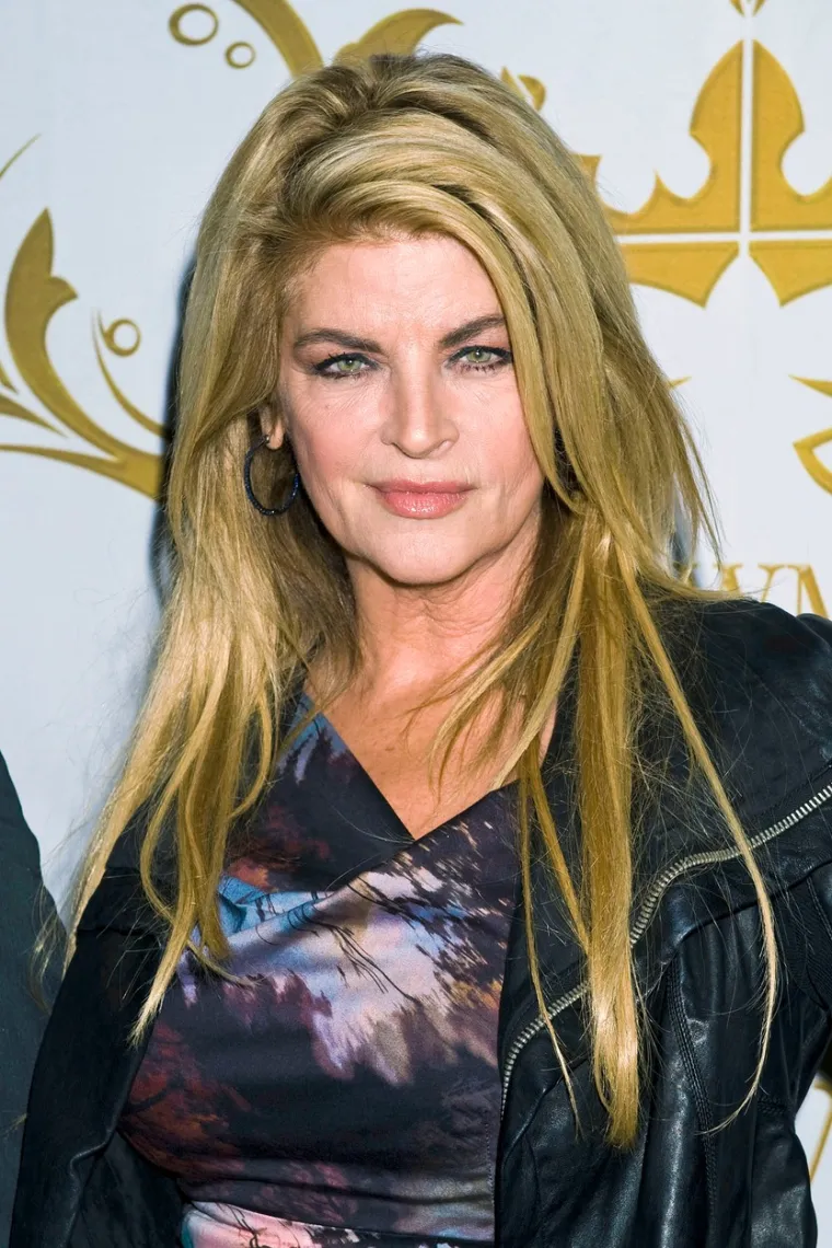 No, nakon strmoglavog uspjeha, uslijedio je i strmoglavi pad. Iz neobjašnjivih razloga producenti su je prestali angažirati u svojim filmovima. Tako je Kirstie Alley od dobitnice nagrada za uloge u hvaljenim serijama postala natjecateljica reality emisija.