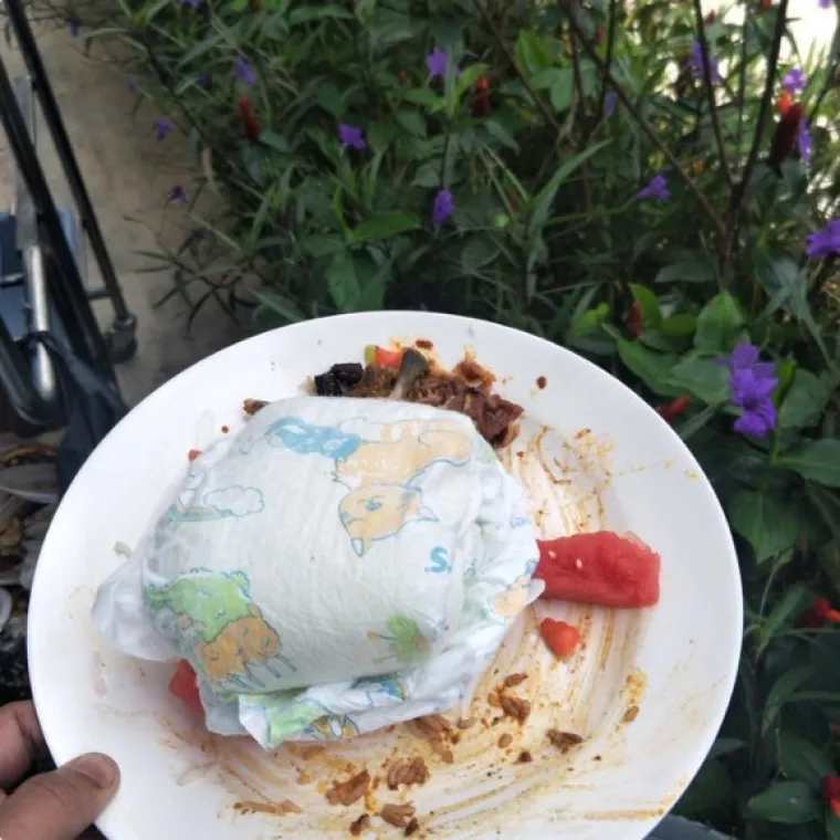 Ovakvog je gosta i dvije sekunde dosta: Zgrozit ćete se kada vidite &scaron;to si sve pojedini ljudi dopu&scaron;taju u restoranima