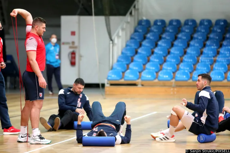 Pogledajte kako je izgledao trening Kauboja uoči okr&scaron;aja sa Srbima