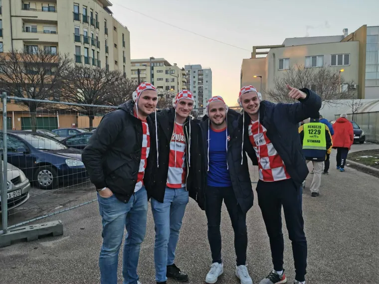 Hrvati i Srbi okupirali ulice Szegeda: Pogledajte kako je to izgledalo prije utakmice