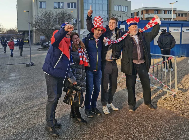 Hrvati i Srbi okupirali ulice Szegeda: Pogledajte kako je to izgledalo prije utakmice