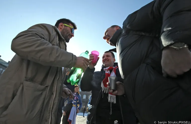 Hrvati i Srbi okupirali ulice Szegeda: Pogledajte kako je to izgledalo prije utakmice