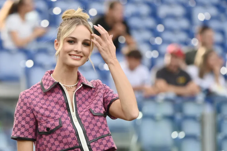 Na nogometnim terenima pojavilo se novo lice: Prelijepu Albanku nazivaju 'ubojicom' Dilette Leotte