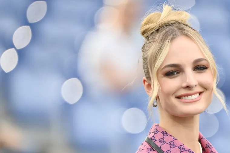 Na nogometnim terenima pojavilo se novo lice: Prelijepu Albanku nazivaju 'ubojicom' Dilette Leotte