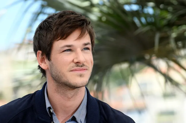 Vijest o smrti ovog francuskog glumca &scaron;okirala je cijeli svijet. "Gaspard Ulliel je odrastao uz kinematografiju, a kinematografija je odrasla s njim. Ludo su se voljeli", tvitao je u srijedu francuski premijer Jean Castex. "Te&scaron;ka srca ćemo ponovno pogledati njegove najljep&scaron;e scene i uhvatiti njegov jedinstven pogled. Izgubili smo francuskog glumca", dodao je.