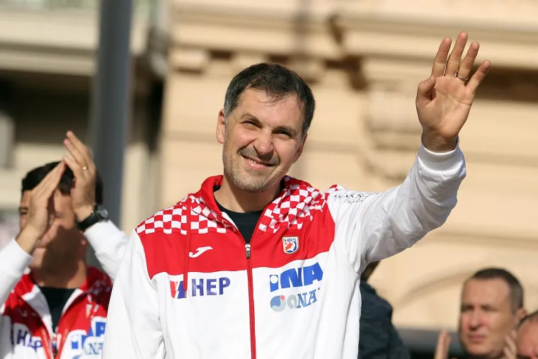 Svaki put kad odlučite prozivati i pljuvati Peru Metličića, dobro pogledajte ovo lice