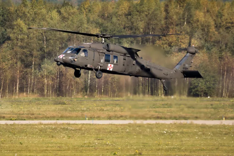 Helikopteri: SAD - 4741, Rusija - 1724