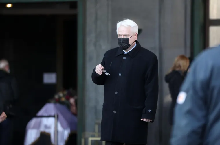 Na njezinom ispraćaju na Mirogoju bio je bivši hrvatski predsjednik Ivo Josipović