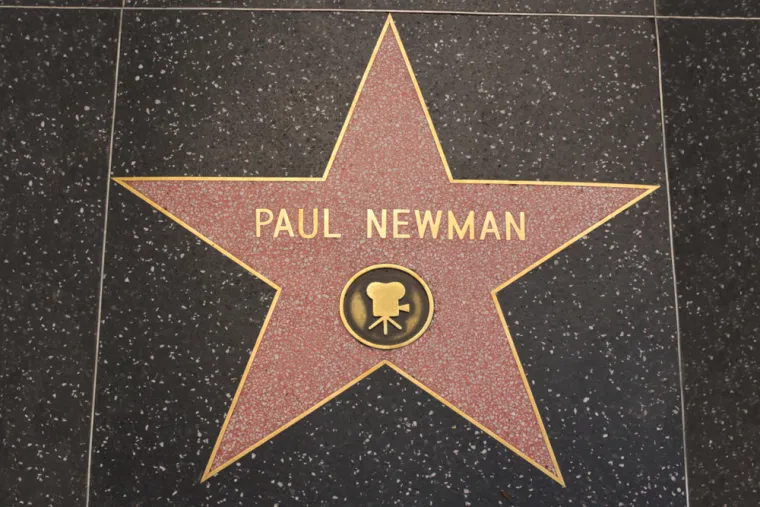 Nakon što su 2008. proslavili 50. godišnjicu braka, Newmanu je dijagnosticiran je rak pluća. Nakon njegove smrti, Joanne Woodward ostala je daleko od očiju javnosti, a istog se drže i njihove tri kćeri - Nell, Melissa i Claire Olivia.