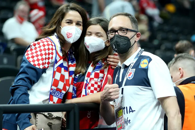 Slijedi sastanak sa sudbinom: Horvat si je sam pucao u nogu; 'Moguće je da se HRS odluči na smjenu'