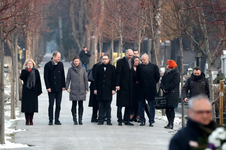 Izaslanstvo Grada Zagreba odalo počast žrtvama holokausta: Položili vijence na Mirogoju