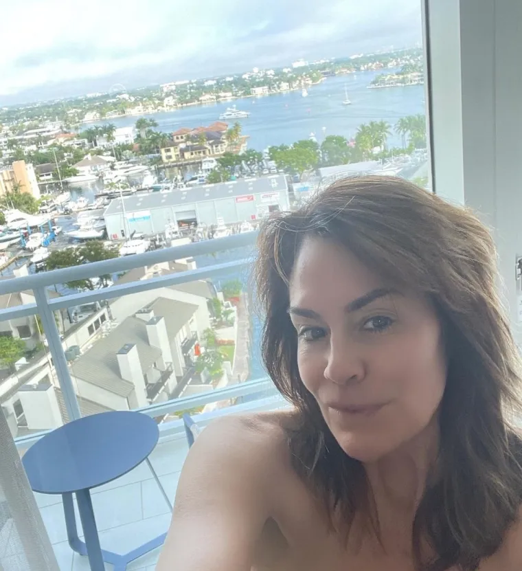 Gweneth je rekla da su mnoge supruge u redu s nevjerom svojih muževa sve dok stalno dobivaju novac, darove i Range Rover za sebe.