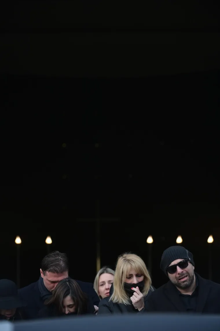 Posljednji ispraćaj glazbene legende Akija Rahimovskog na zagrebačkom Mirogoju