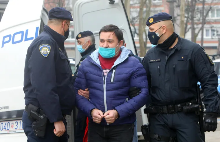 Privedena braća Amić zbog prijetnji smrću načelniku Udbine: Njihovi konji izazivali prometne nesreće